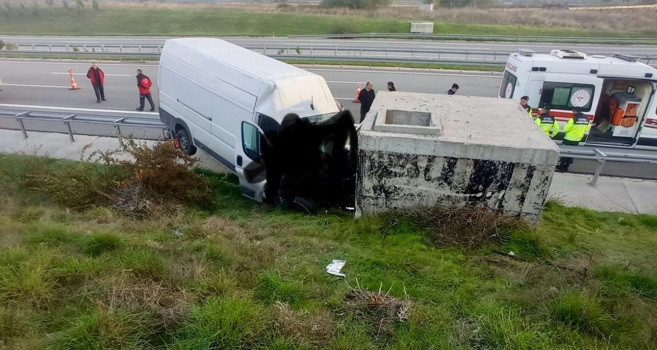Balıkesir’de trafik kazası: 2 ölü, 1 yaralı