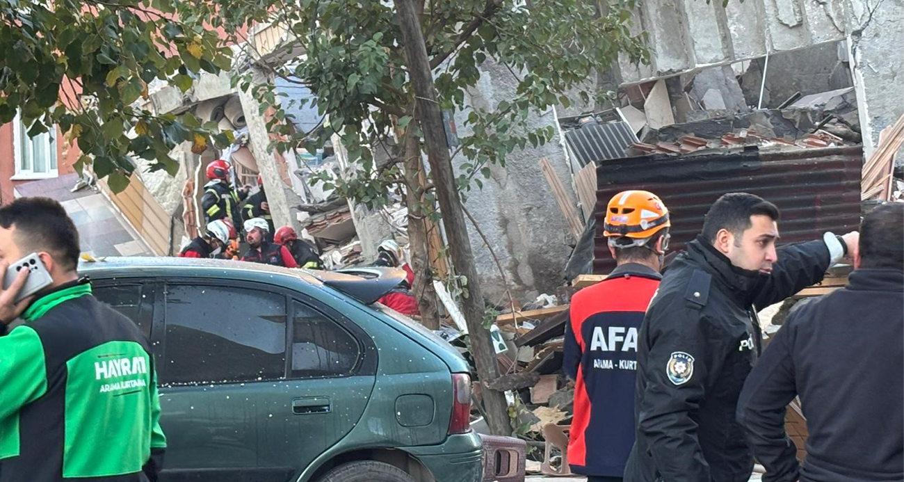 Gebze’de bina çöktü!