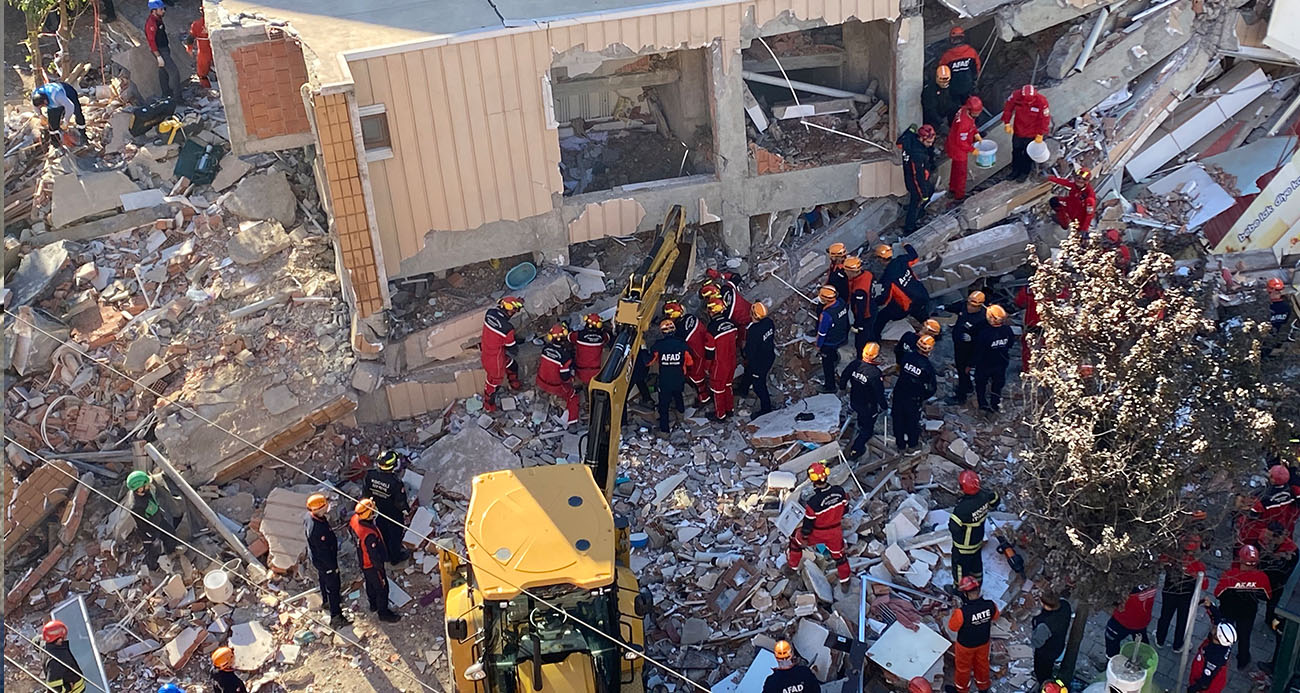 Gebze’de çöken binada enkaz altında kalan aile fertlerinin kimlikleri belli oldu