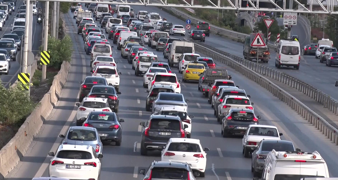 İstanbul Maratonu nedeniyle pazar günü bazı yollar trafiğe kapatılacak