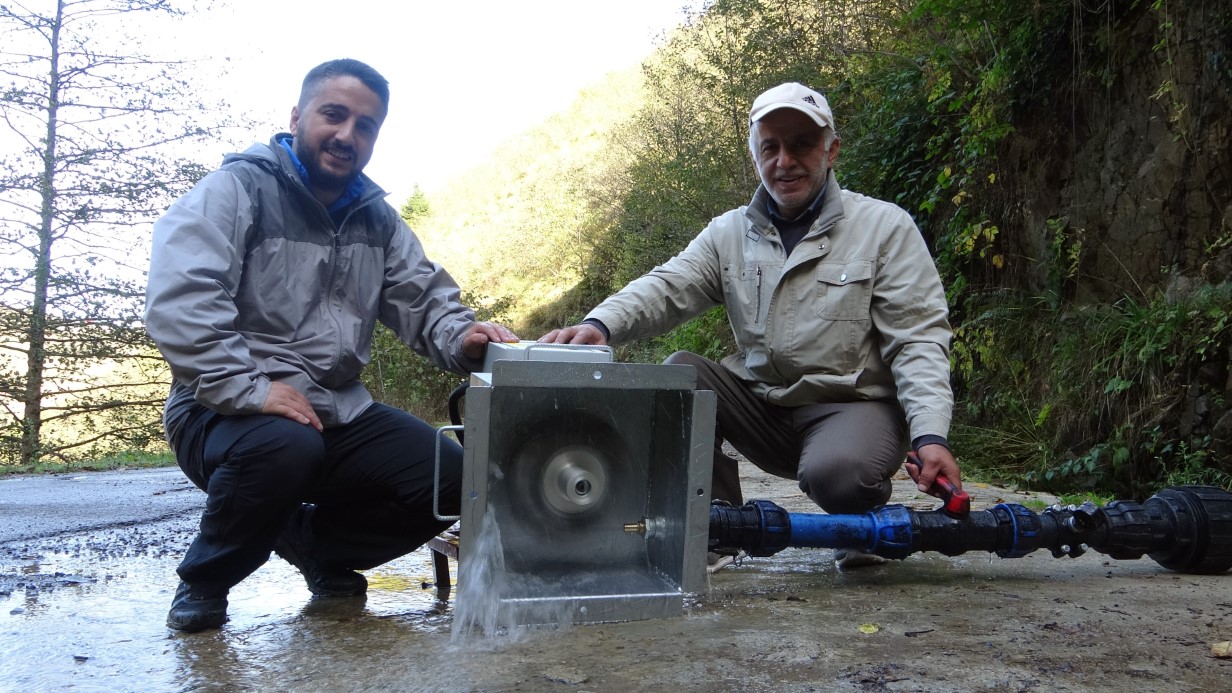 Sudan kendi elektriklerini üreterek herkese örnek oldular