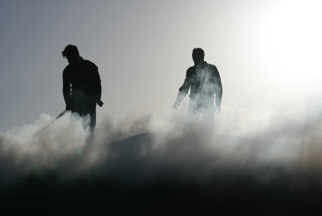 Torlukçuların dumanlı hayatı: Zor şartlarda üretilen kömürün tonu 28 bin liradan satılıyor