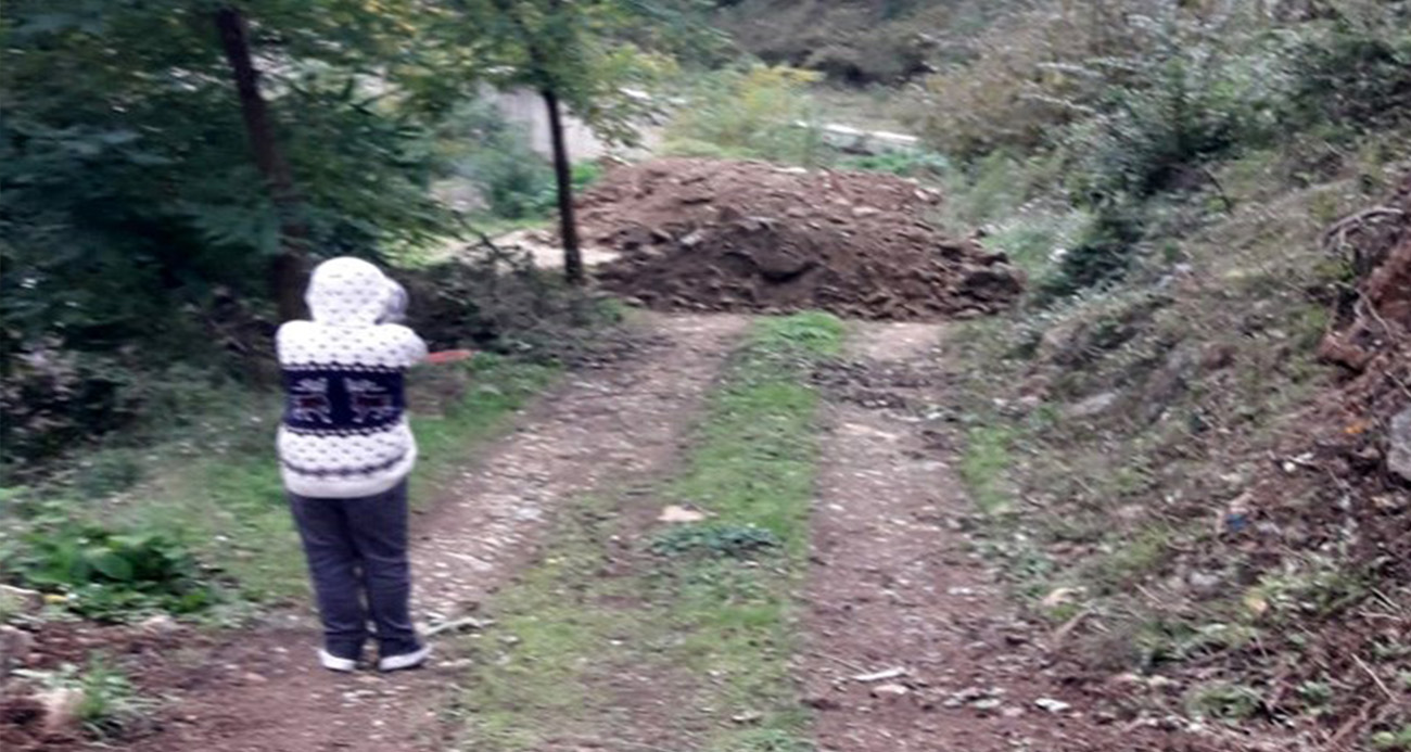 Giresun’da köy yolu arazi sahibi tarafından kapatıldı