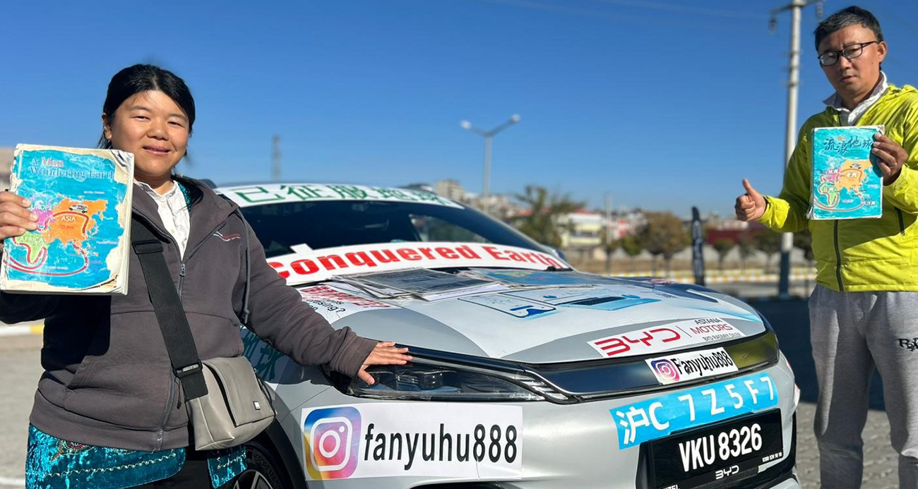 Dünya turuna çıkan çevreci çift Van’a ulaştı