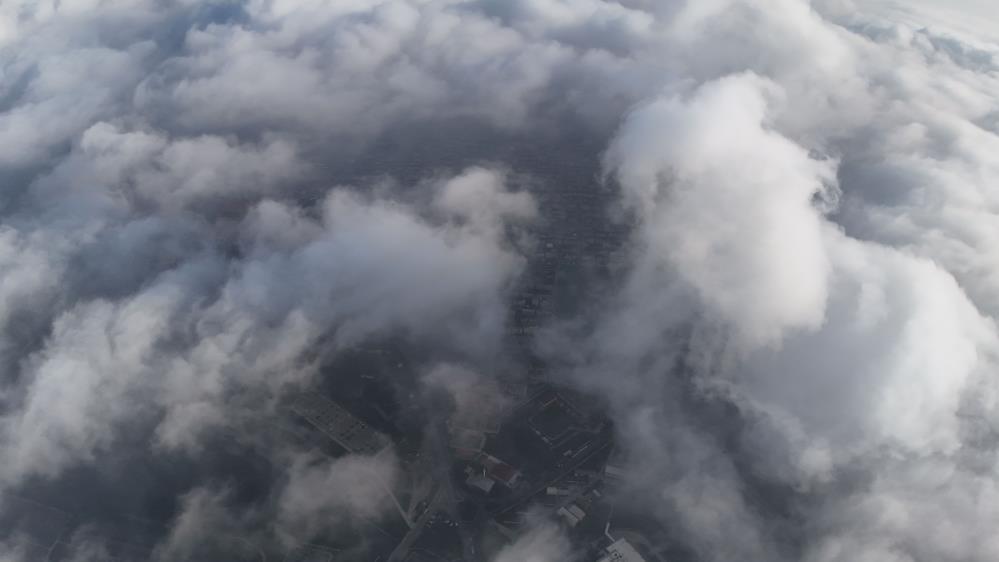 İstanbul’da masalsı sis manzaraları dronla görüntülendi