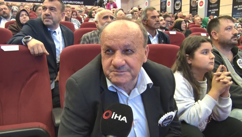 Hac kurasında ismi çıkan hacı adayları sevinçten gözyaşlarına boğuldu