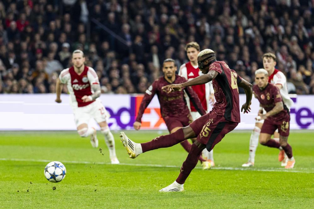 UEFA Şampiyonlar Ligi: Ajax: 0 - Galatasaray: 3 (Maç sonucu)