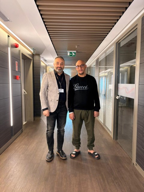 5 yıl sonra ayağa kalktı: Cezayirli tır şoförü Türkiye’de yürümeye başladı