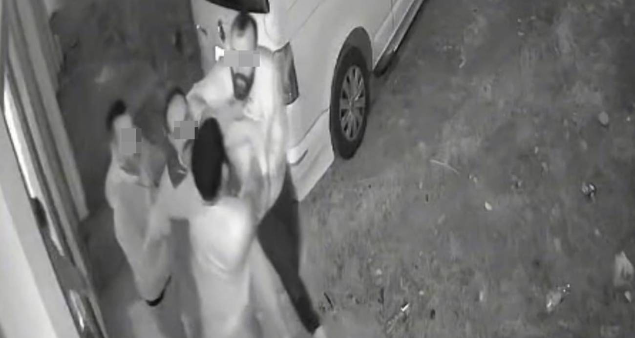 Kukla sanatçısı boşanma aşamasındaki eşi ve ailesi tarafından darbedildi