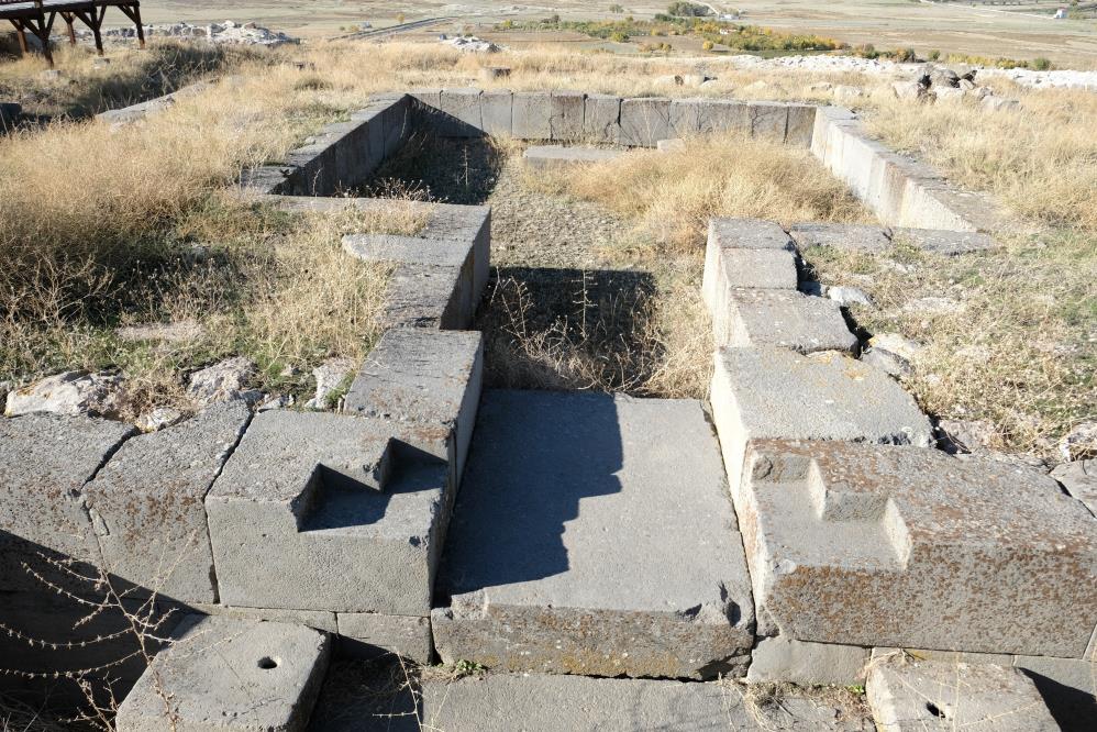 Erzincan’da Urartu izleri yeniden gün yüzünde: Altıntepe Kalesi drone ile görüntülendi