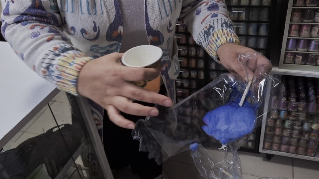 Sultangazi’de pamuk şeker aldı, gıda boyası çıktı: 5 yaşındaki çocuk ağzı köpürerek hastalandı