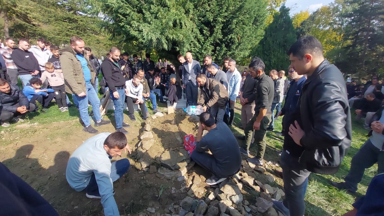 Bu acıya yürek dayanmaz: Minicik beden, kocaman tabut