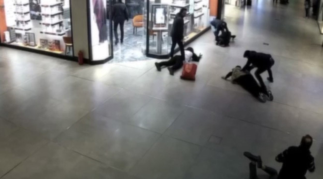 AVM’lerde kıyafet deneme bahanesiyle 1 milyon liralık vurgun: Nefes kesen operasyon kamerada