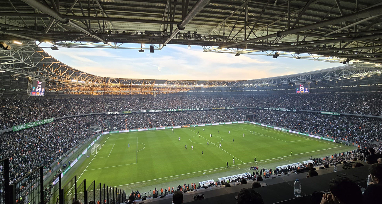 Kocaelispor - Galatasaray maçında seyirci rekoru kırıldı
