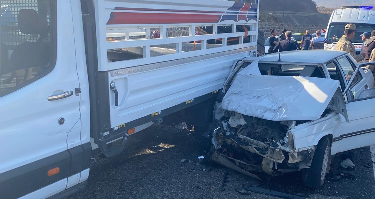 Solhan’da trafik kazası: 1 ölü, 3 yaralı