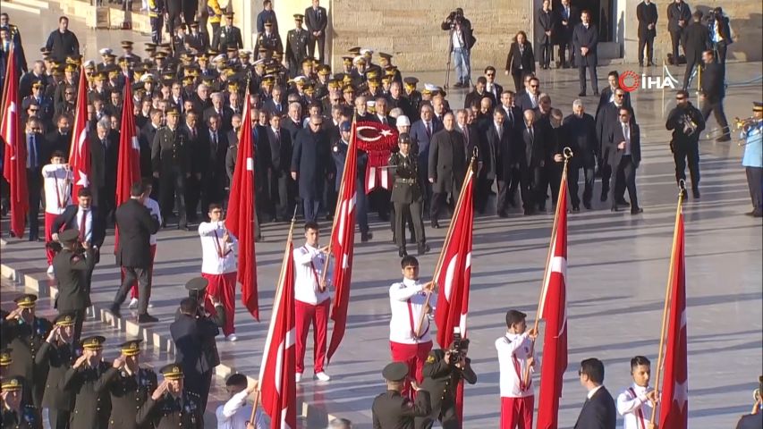 Devlet erkanı Anıtkabir'de