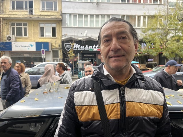 TOKİ başvurusu yapmak isteyen vatandaşlar yüzlerce metre kuyruk oluşturdu