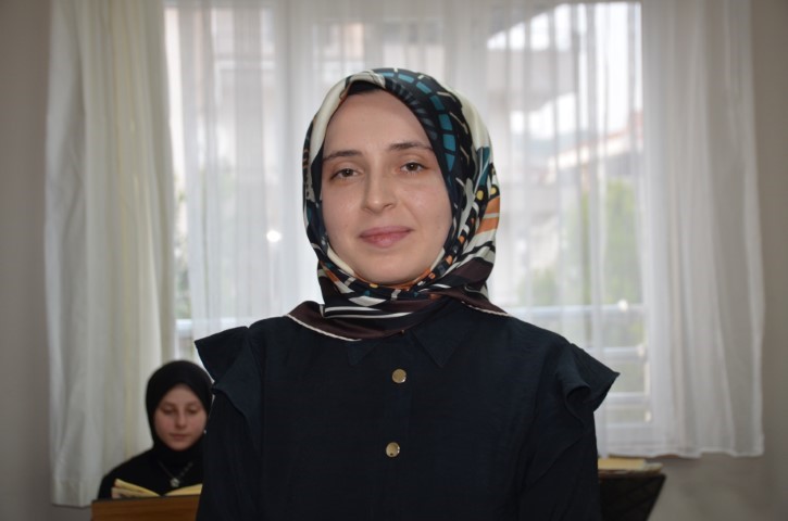 Türkiye’ye eğitim için geldi, her gün 3 saat uykuyla azmederek 8 ayda hafız oldu