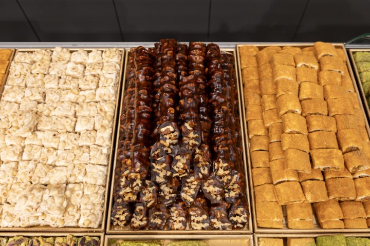 Havalar soğudu, cevizli pekmezli sucuk satışları arttı