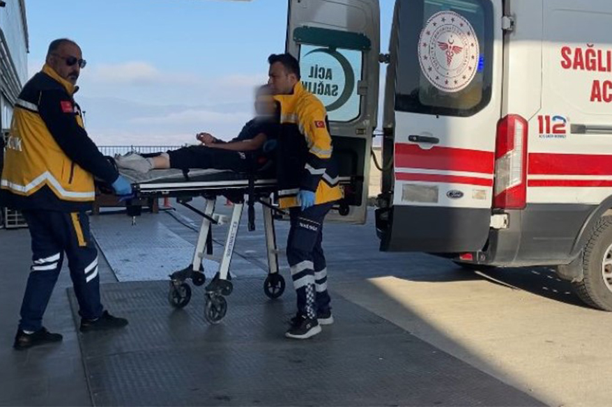 Burdur’da sokak köpekleri küçük kıza dehşeti yaşattı