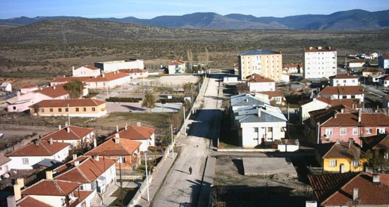 Kıbrıscık köy olma tehlikesiyle karşı karşıya: Başkan gözyaşlarını tutamadı
