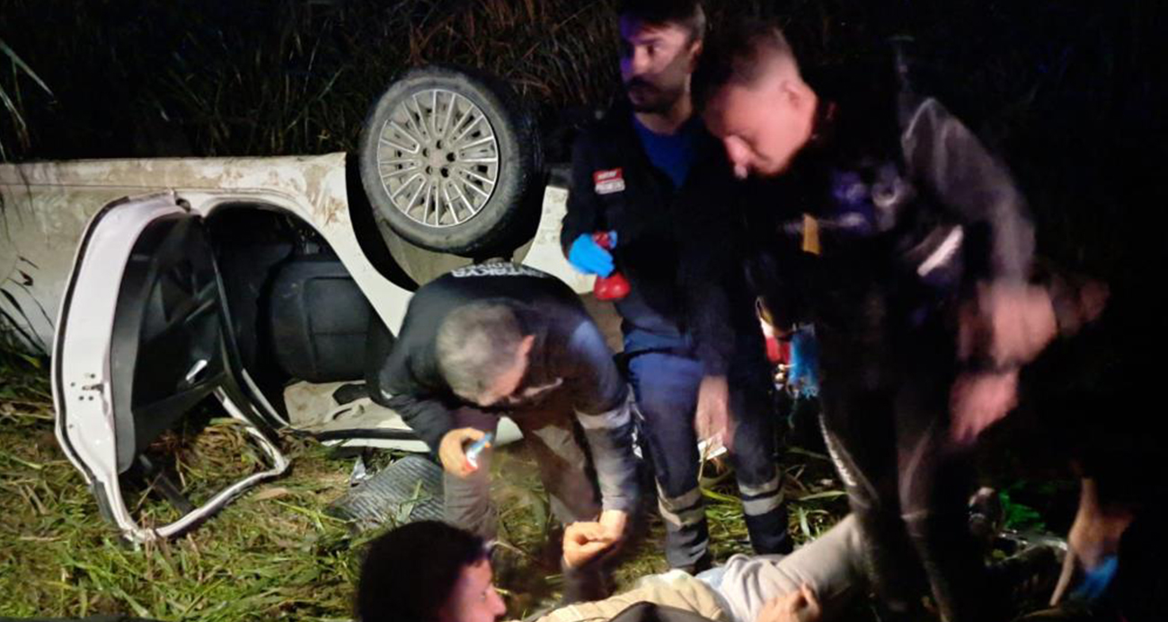 Kaçak göçmen taşıyan otomobil Asi Nehri’ne uçtu: 9 yaralı