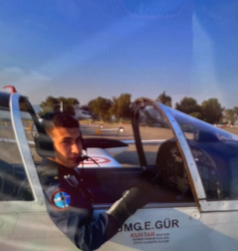 Eskişehirli şehit üsteğmen Emre Mercan gözyaşlarıyla son yolculuğuna uğurlandı