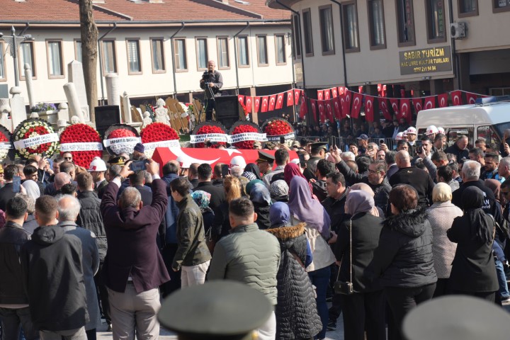 Türkiye kahraman şehitlerini uğurladı