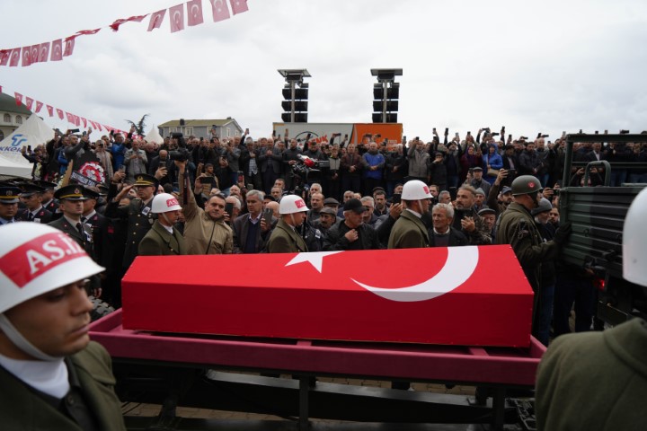 Türkiye kahraman şehitlerini uğurladı