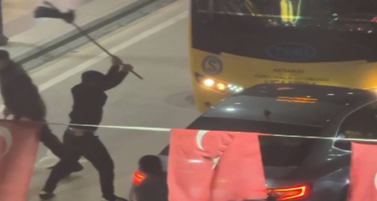 Kaldırıma çıkıp 3 kişiyi yaralayan, ters yola girip 5 araca çarpan alkollü sürücü böyle darbedildi