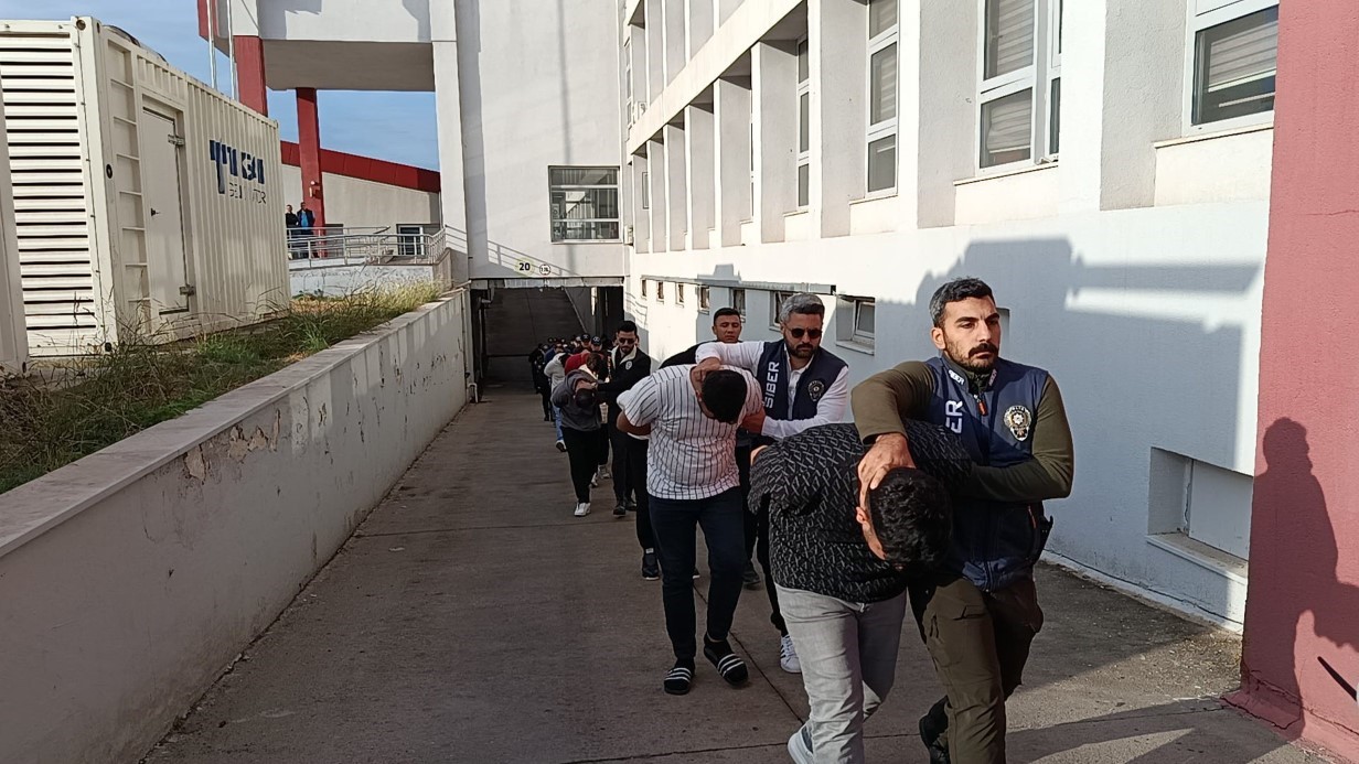 ‘Sazan Sarmalı’ şebekesi çökertildi