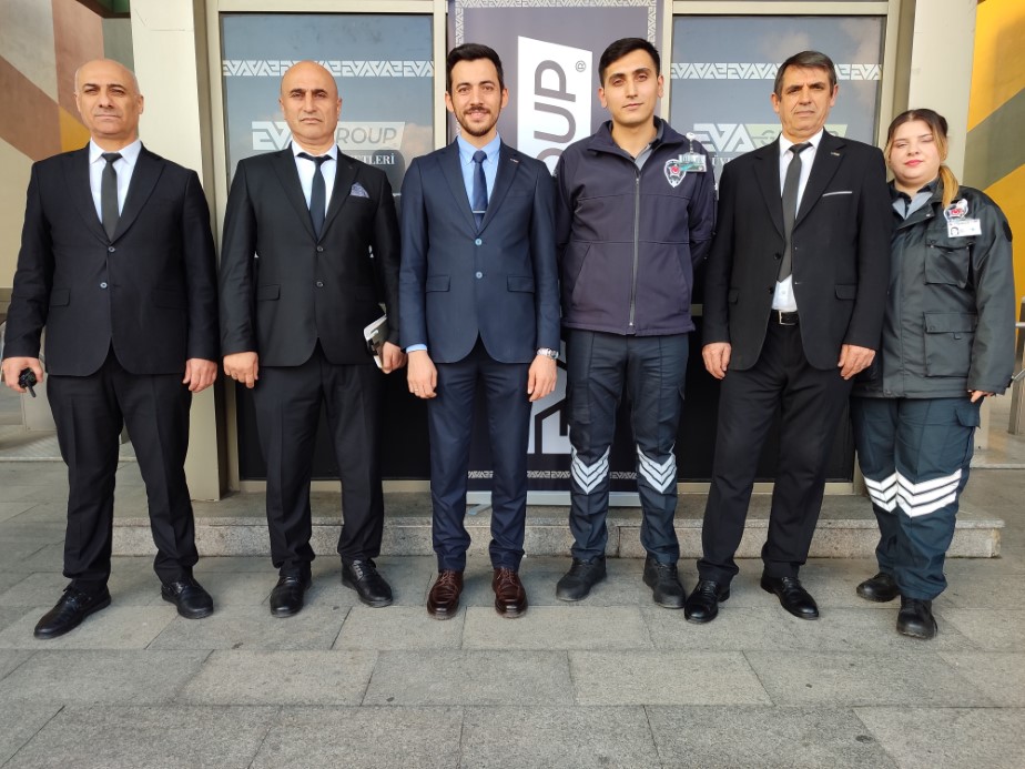 Başakşehir’de kuyumcu soygunu güvenlik personelinin dikkati sayesinde 63 saniyede önlendi