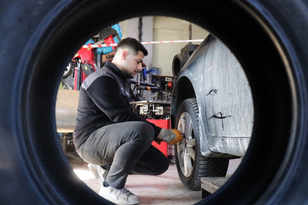 Sürücüler dikkat: Zorunlu kış lastiği uygulaması başladı