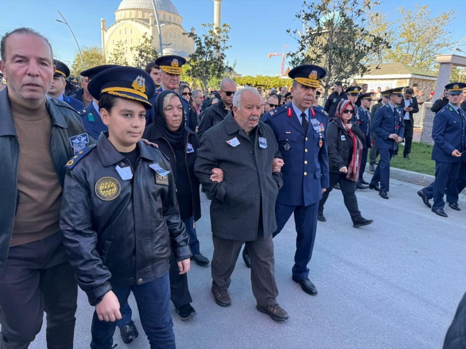 Türkiye kahraman şehitlerini uğurladı