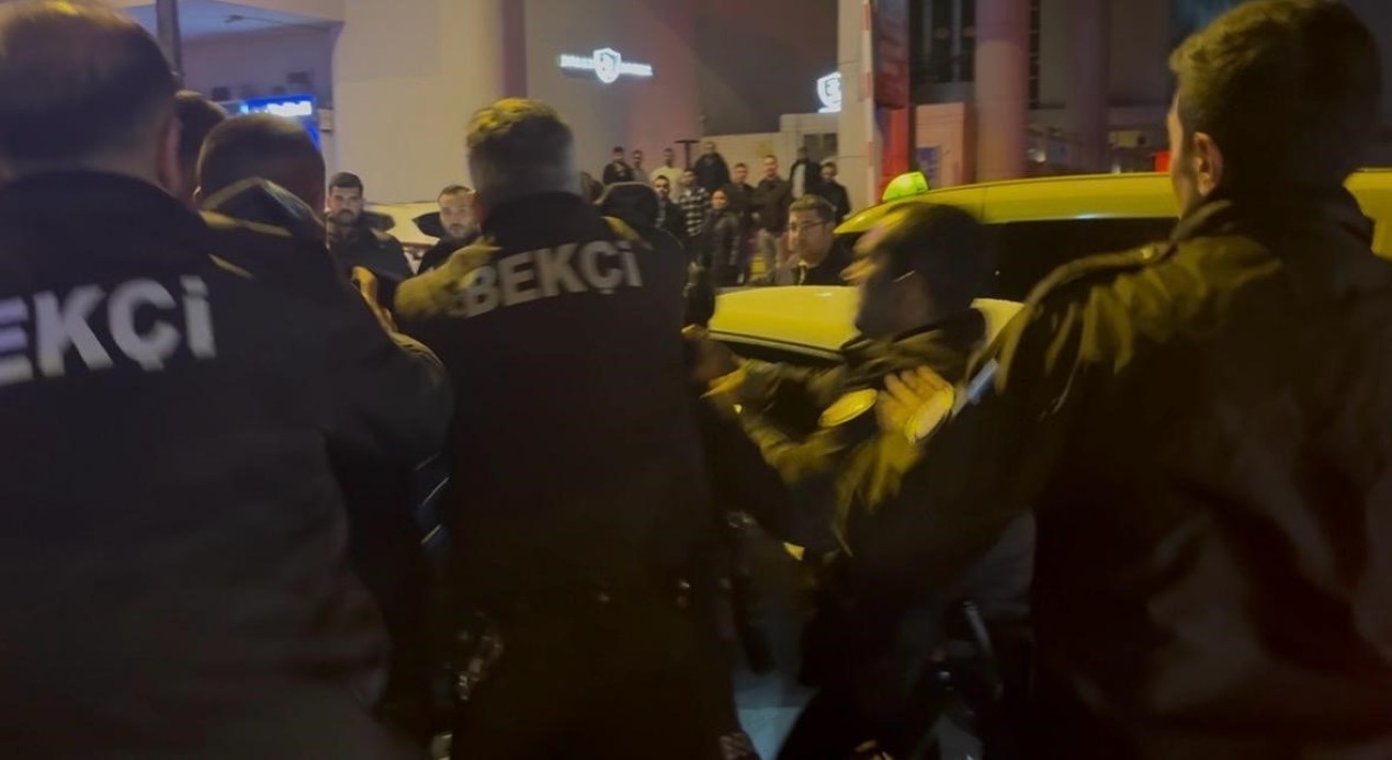 Kayseri’de gece kulübünde çıkan kavga sokağa taştı