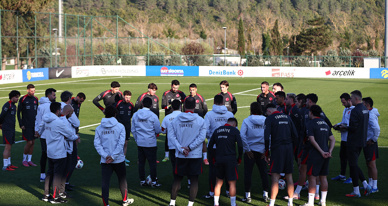 A Milli Futbol Takımı, İspanya maçı hazırlıklarına başladı