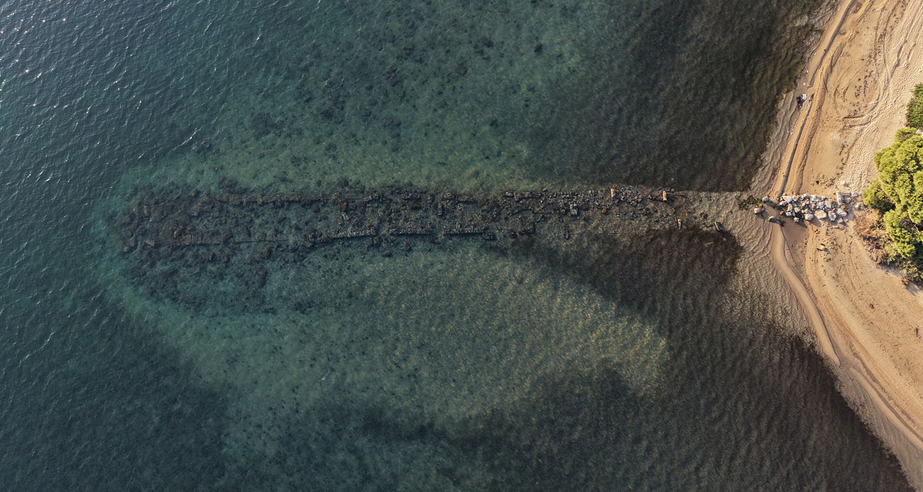 Erdek Körfezi’nde deniz çekildi, antik liman gün yüzüne çıktı