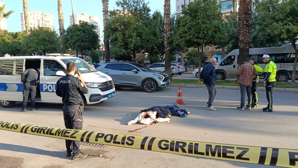 Adana’da sürücü yaya geçidinde bisikletli çocuğu öldürüp kaçtı