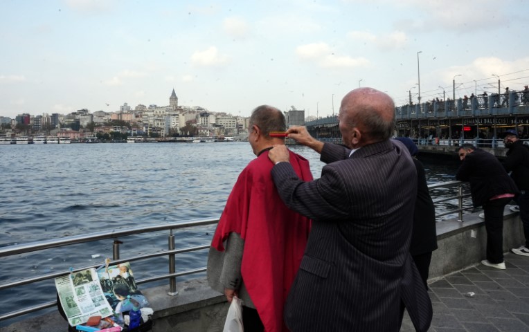 Neşeli Günler Filmi’nde Şener Şen’in canlandırdığı