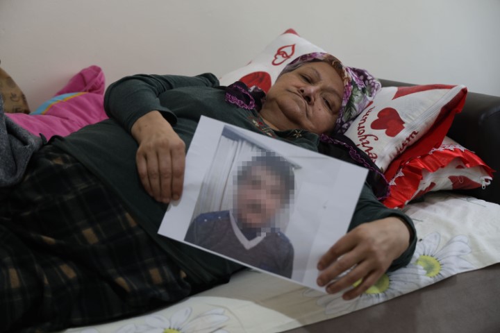 Kanser hastası kadını 25 yıllık komşusu dolandırdı