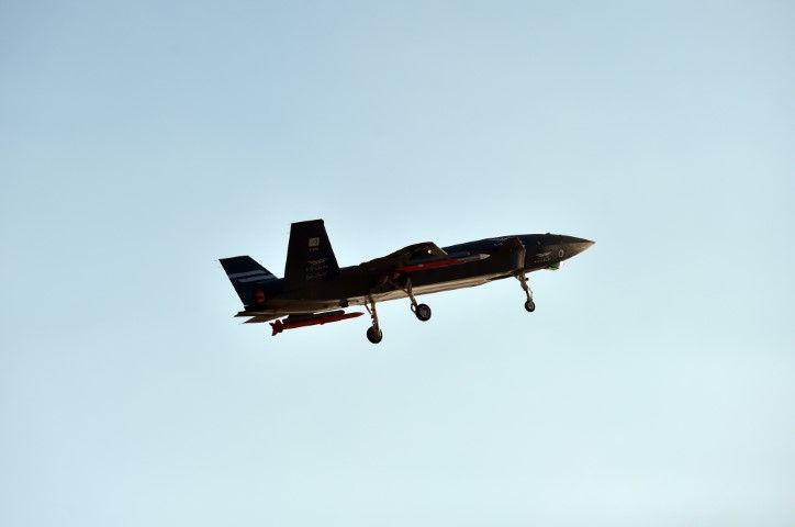 Bayraktar KIZILELMA Gökdoğan füzesi ile buluştu o anları İHA görüntülendi