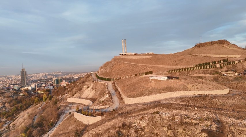 Ankara Hıdırlıktepe’de milyarlık anıt çürümeye terk edildi