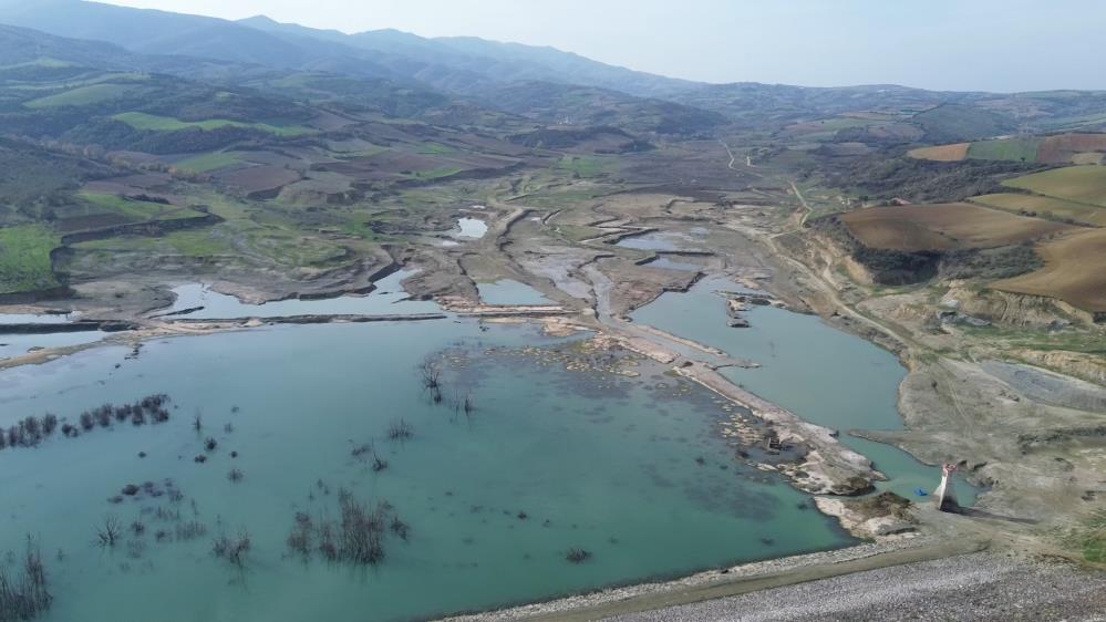 Tekirdağ’da korkutan görüntü: Naip Barajı’nda 20 günlük su kaldı