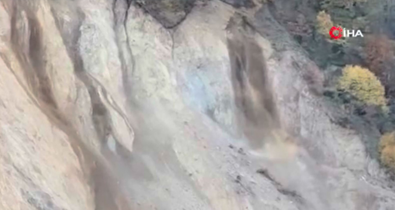 Düzce’de heyelan anı kameraya yansıdı: Otomobil kıl payı kurtuldu