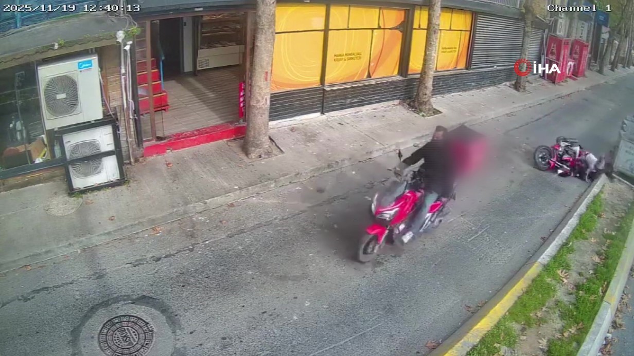 Avcılar’da motosiklet sürücüsü yere düştü, arkasındaki yolcu metrelerce sürüklendi: O anlar kamerada