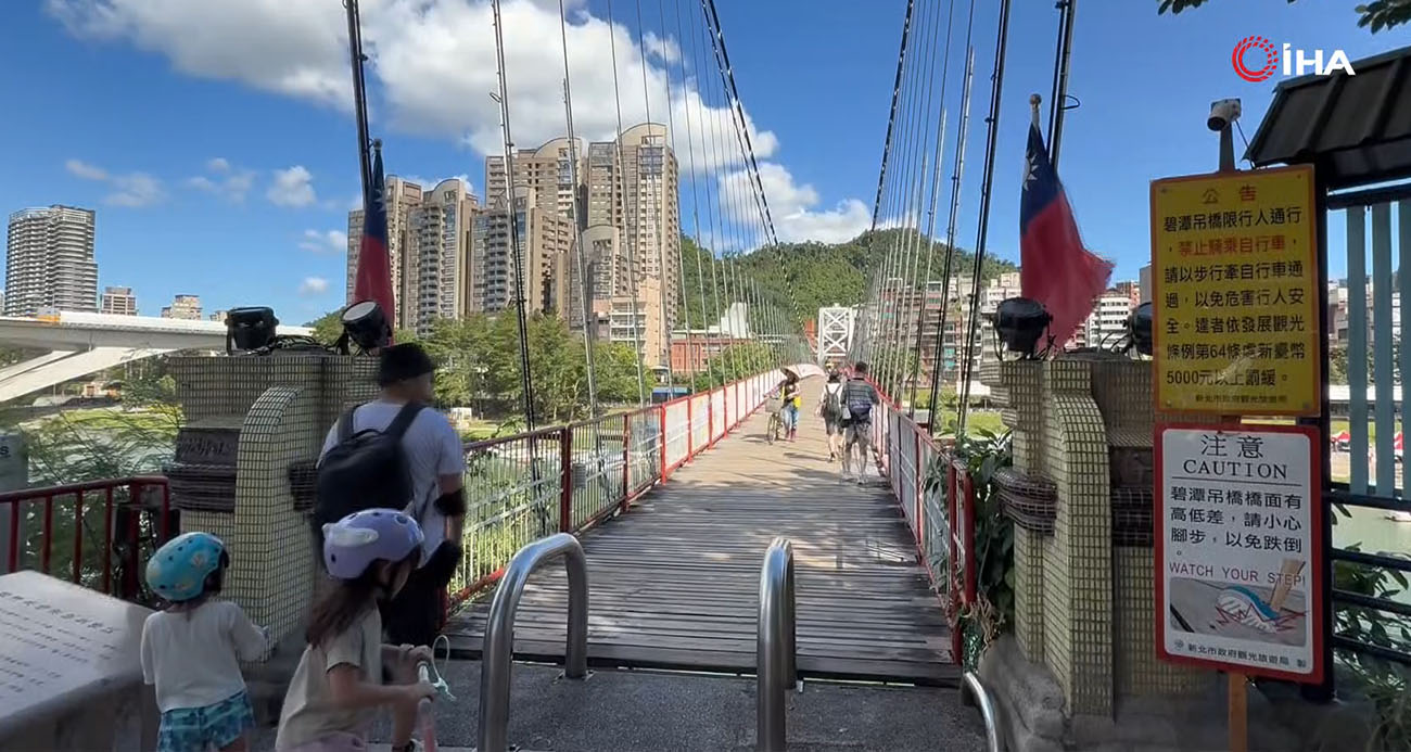 Bitan the Riverside Spot Everyone Visits in New Taipei City
