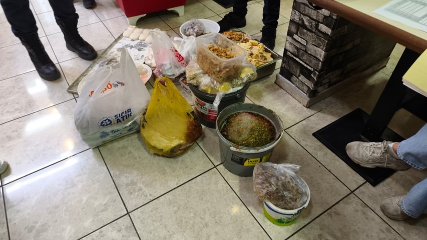 Mühürlü pidecinin gizli bölmesi gündem oldu