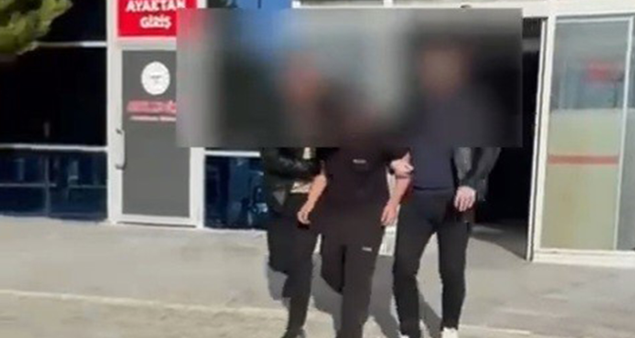 Tekirdağ’da Kur’an-ı Kerim’i ve bayrağı yakmak isteyen şahıs yakalandı