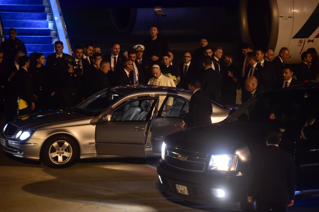 Papa 14. Leo İstanbul’a geldi