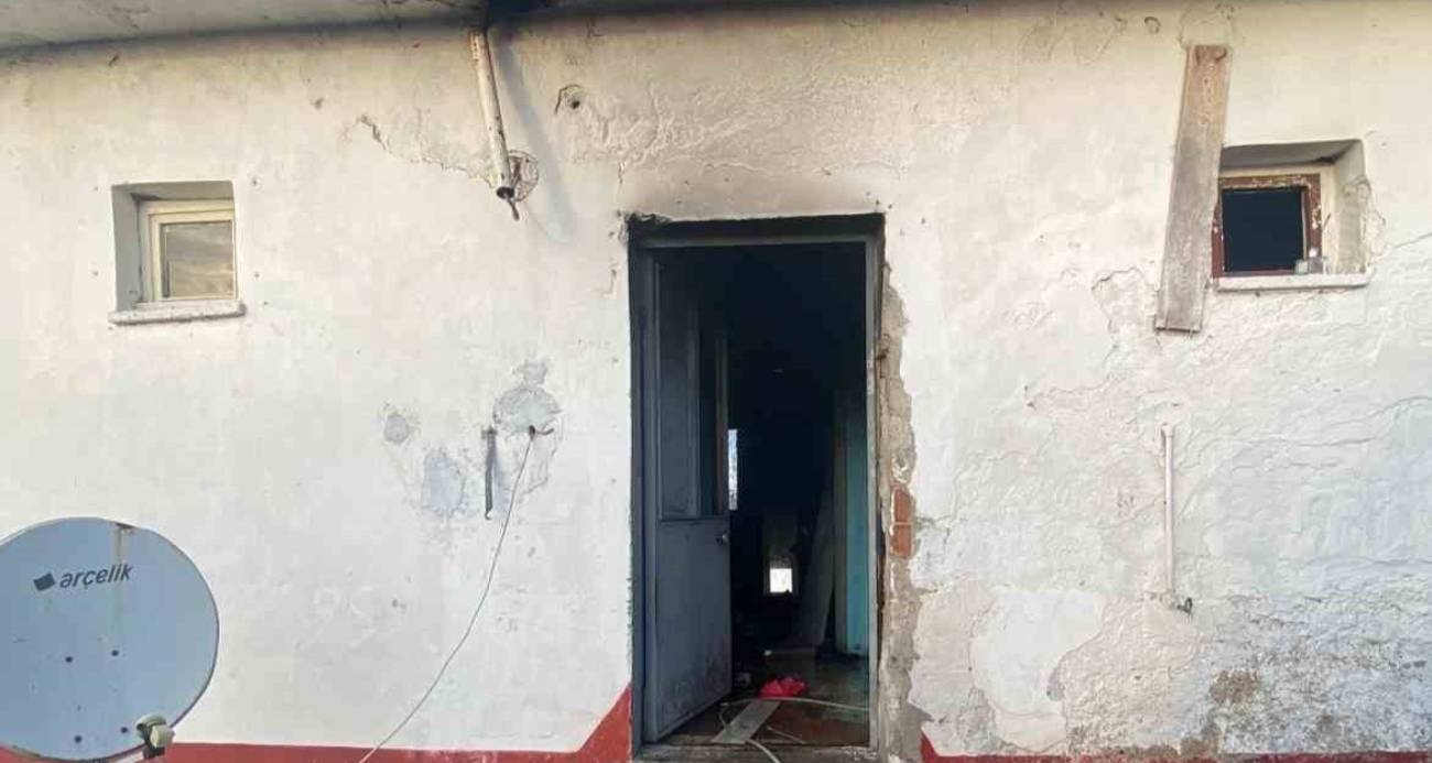 Eski eşi ile kız arkadaşının yaşadığı evi ateşe verdi: 1 ölü, 1 yaralı
